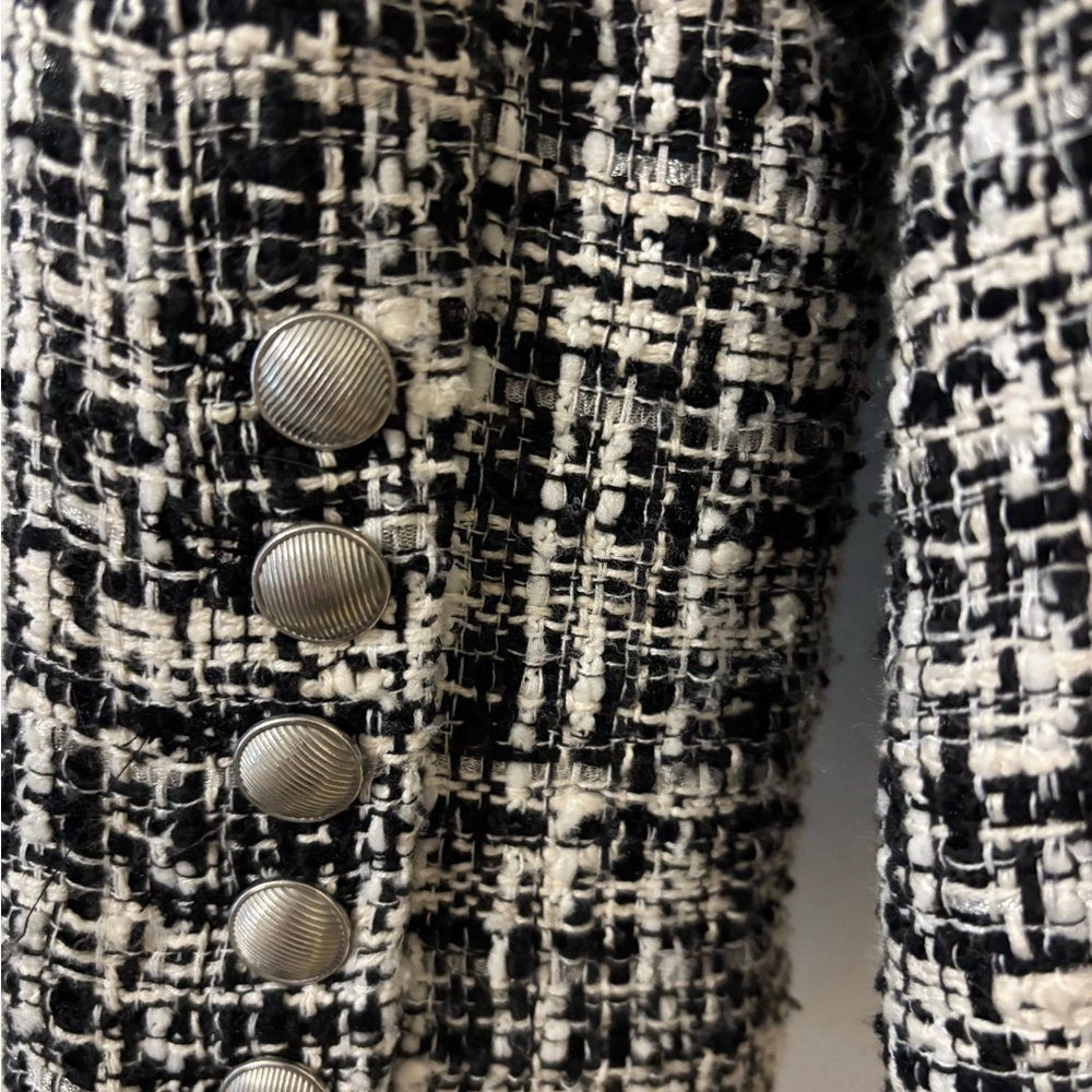 L'AGENCE Black and White Tweed Kenzie blazer - Picture 3 of 6